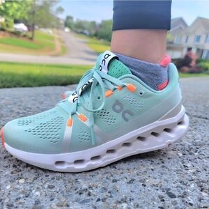 Size 11.5 - ON Cloudsurfer Creek White Men's Running Workout Yoga Gym Walk